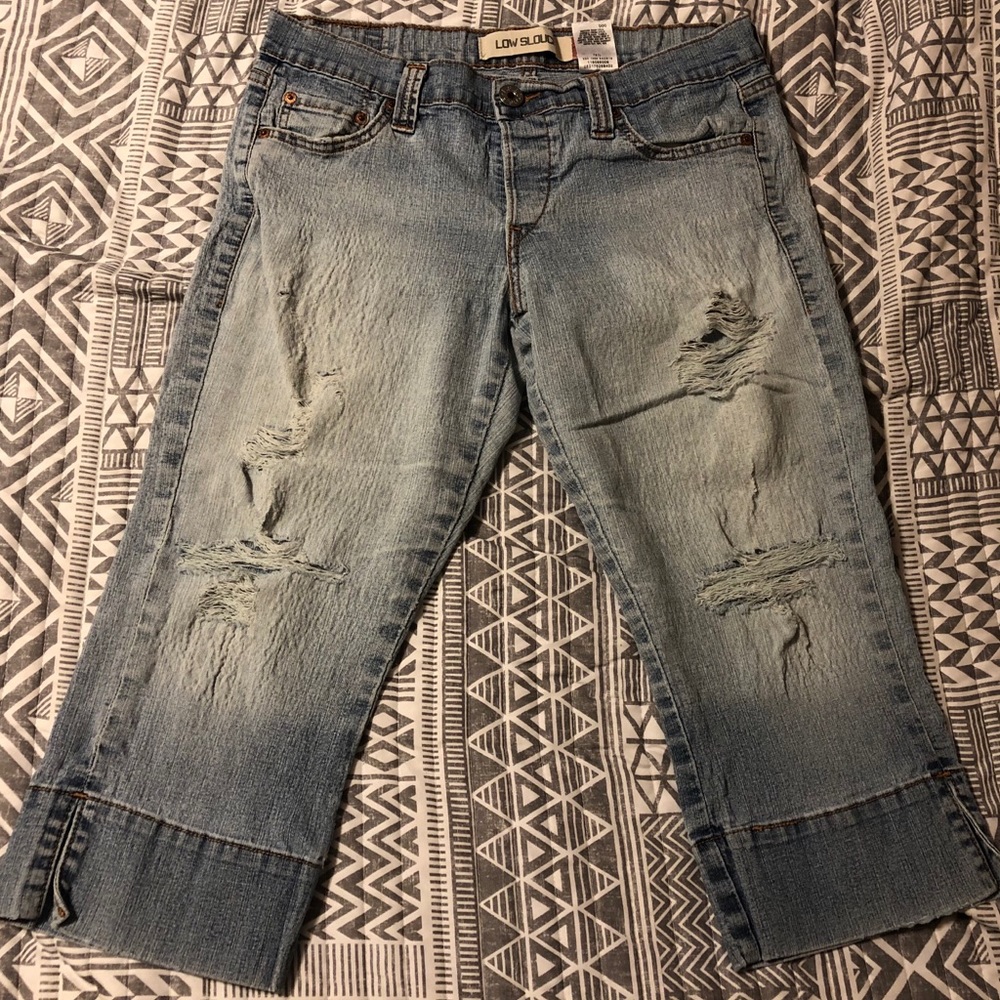 Womens Levi Capris
